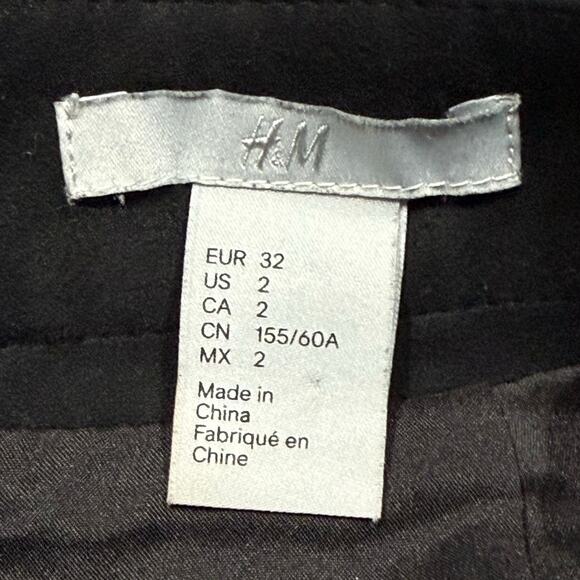 H&M Black Pencil Skirt Mid-Rise Knee Length Skirt Back Zip Buttons Womens Size 2 - Picture 7 of 10